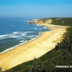 Comfortable In With Garden And Shared Pool Апартаменты