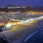 Апартаменты Comfortable In With Garden And Shared Pool Патаяш