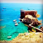 Comfortable In With Garden And Shared Pool Апартаменты Патаяш