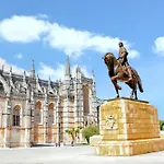 Апартаменты Comfortable In With Garden And Shared Pool *